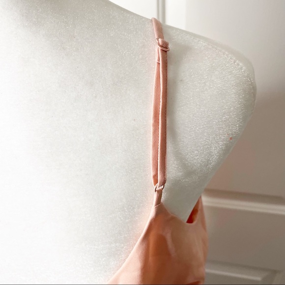 Aritzia Babaton wrap-back cinched waist tank (XS) - Picture 5 of 9